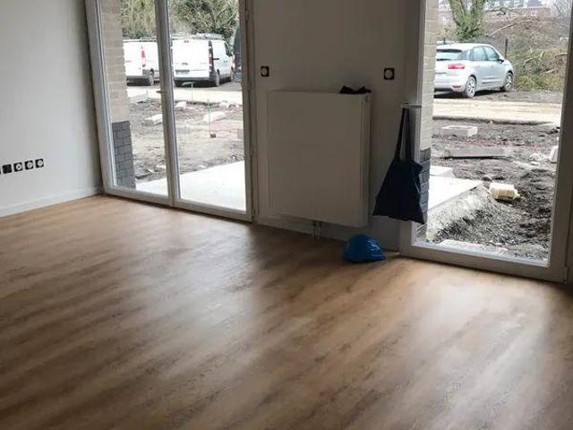 Grand studio NEUF 33m² avec terrasse et jardin