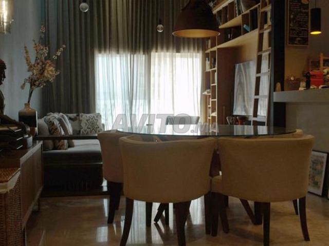 Grand studio style loft à louer — Cité des Arts