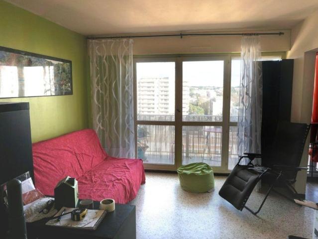 Grand studio, parking, cave, balcon