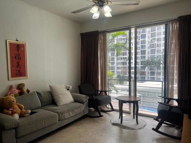 Grandeur 8 Condominium For Rent, $6,000, 4 Bed 3 Bath 1,388 sqft $4.32 psf