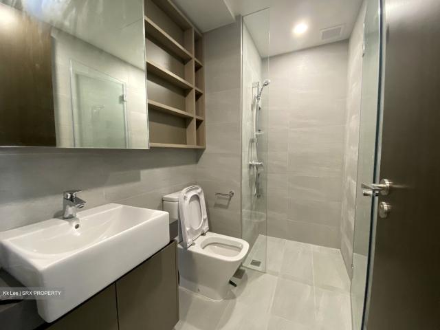 Grandeur Park Residences D16, Condominium