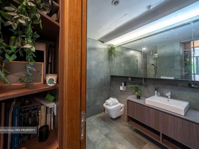Grandeur Park Residences D16, Condominium