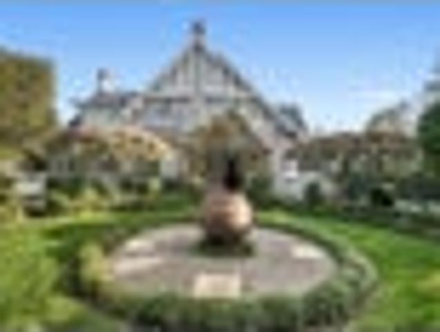Grandeur, Scale & Sophistication