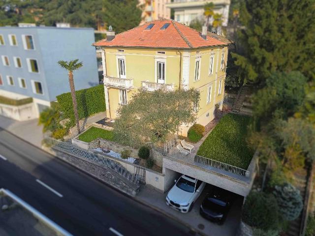 Grande casa con giardino a Vacallo