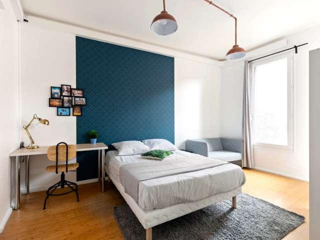 Grande chambre lumineuse 17m² IV04