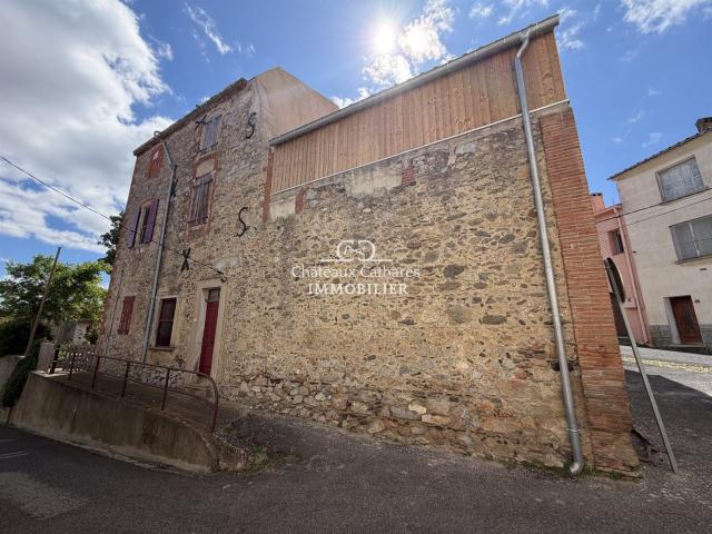 Grande bâtisse avec fort potentiel 76m² Montner