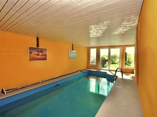 Grande Ferme rénovée avec 2 logements piscine intérieur