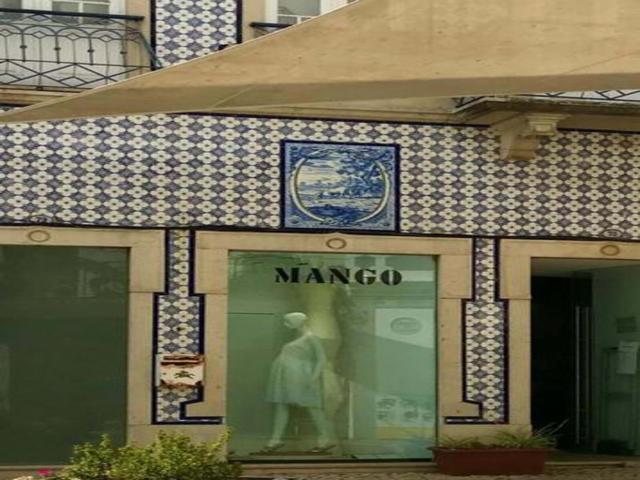 Grande oportunidade de investimento em Beja, prédio totalmente remodelado no centro da cidade com área comercial e habitacional
