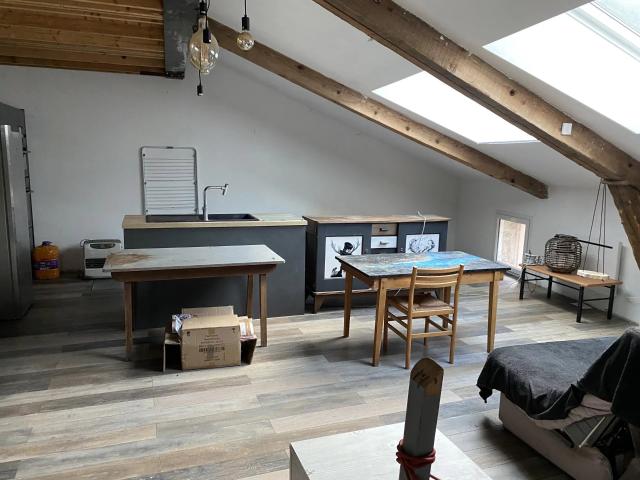 Grande maison avec dépendances