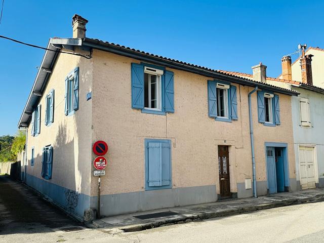 Grande maison avec jardin arboré centre ville Saint Girons 235m² Saint Girons