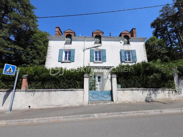 Grande Maison avec jardin de 5049 m²
