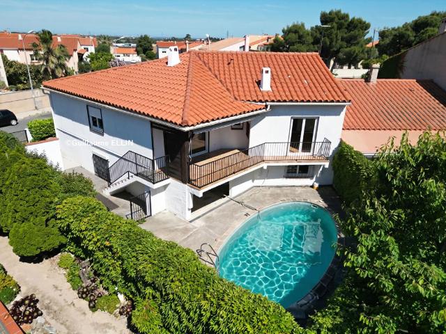Grande maison avec piscine