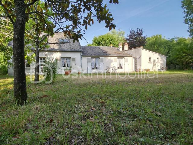 Grande maison à fort potentiel – 169m2– Quartier calme – Orléans