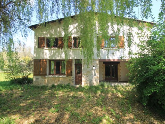 Grande maison à vendre, avec studio indépendant à aménager. 225m² Gourdon