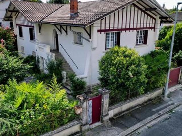 Grande Maison Basque au coeur d'Agen