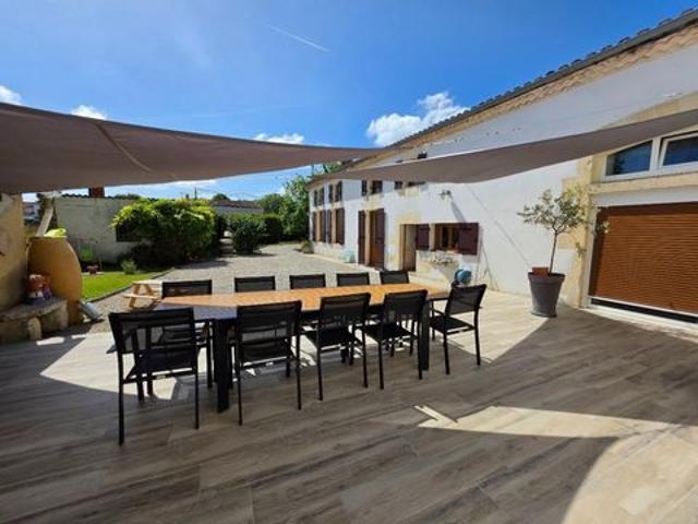 grande maison charentaise