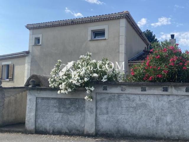 Grande Maison dans quartier pavillonnaire à proximité de Val