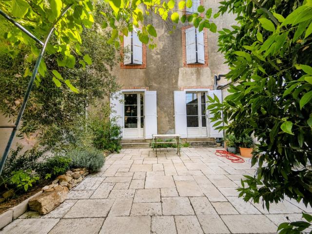 Grande Maison de Maître 120 m2 habitables avec combles aména. 120m² Argeliers