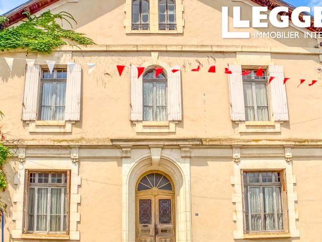 Grande Maison de Maître du XIXe Siècle avec Jardin Clos – Bien Rare sur le Marché