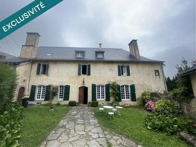 Grande maison de maître en vallée d'Aspe