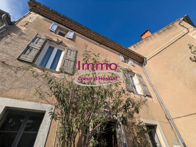 Grande maison de village