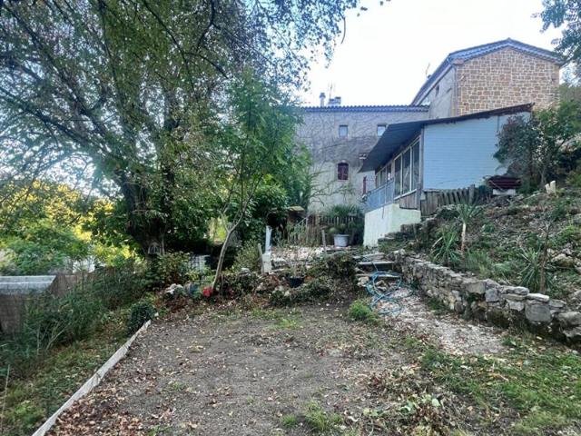 Mas dans hameau