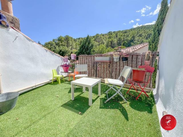 Grande Maison De Village Avec Terrasse Tropezienne 187m² Figanières