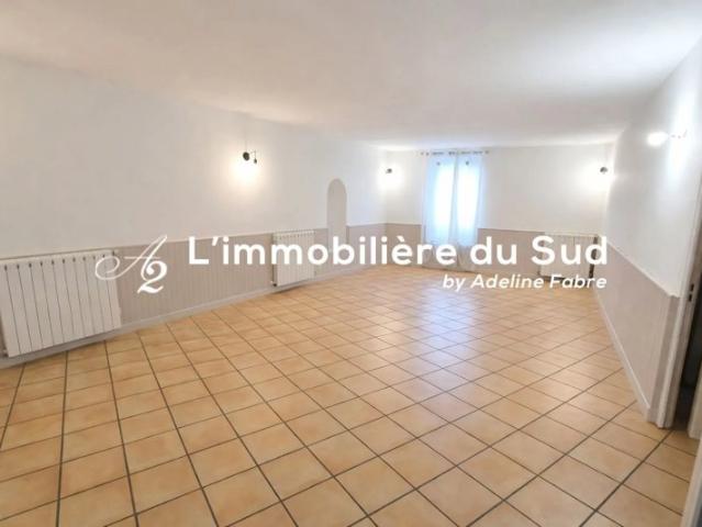 GRANDE MAISON DE VILLAGE DE TYPE 6 + GRENIER