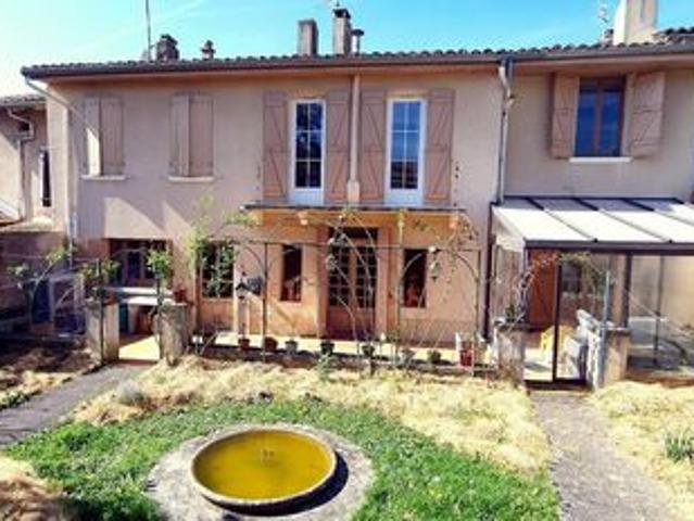 Grande maison de ville avec jardin