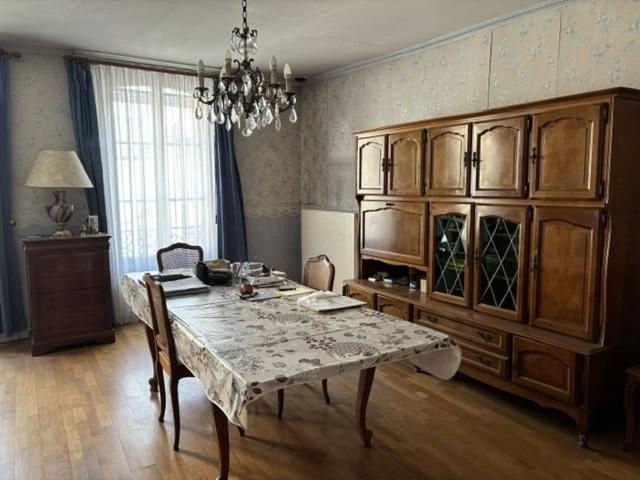 Grande Maison de Ville de 260 m² Habitables avec Local 210m² Château Thierry