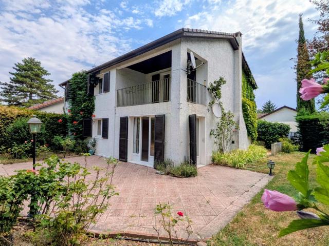 Grande maison de 168m² Terrain plat de 672m²