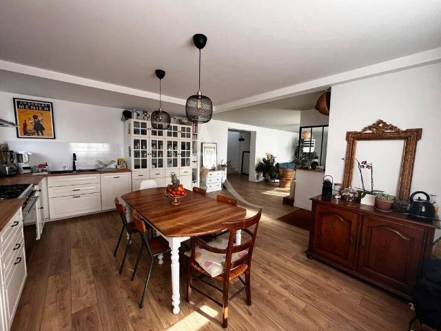 Grande maison de 197m² avec 6 chambres sur la commune de Rabast