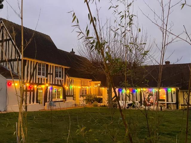 Grande maison de 8 pièces tout confort et avec jardin à Le Val d'Hazey