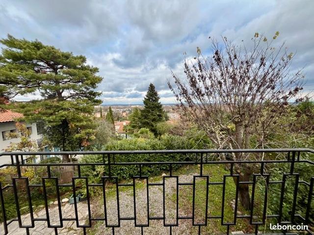 Grande maison divisée en deux logements Ramonville Saint Agne quartier la Peyrade