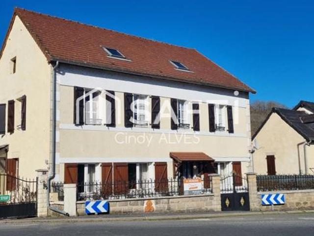 Grande maison en pierre traditionnelle 4 chambres