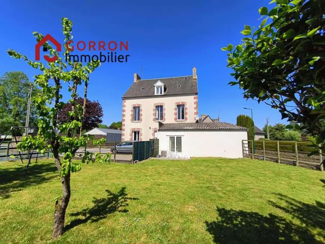 Grande maison en pierre avec jardin 198m² Landivy
