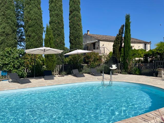 Grande maison en pierre avec piscine près du golf 206m² Razac de Saussignac