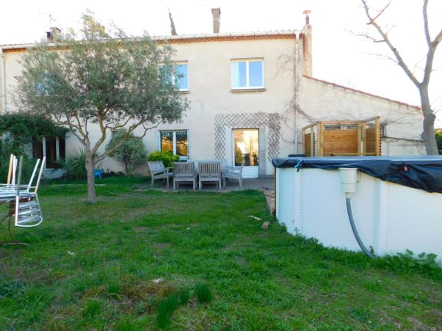 Grande maison familiale 9 pièces avec garage et jardin