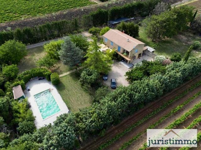 Grande maison familiale 175 m2 sur parcelle 5 000 m2 175m² Piolenc