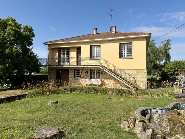 Grande Maison familiale à renover Beau potentiel