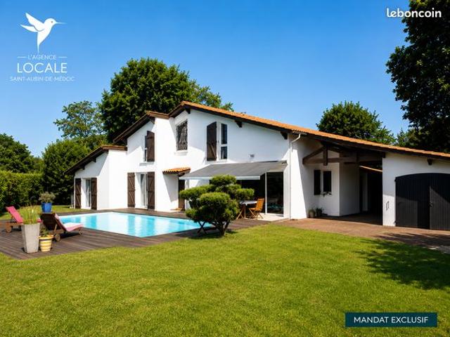 Grande maison familiale atypique
