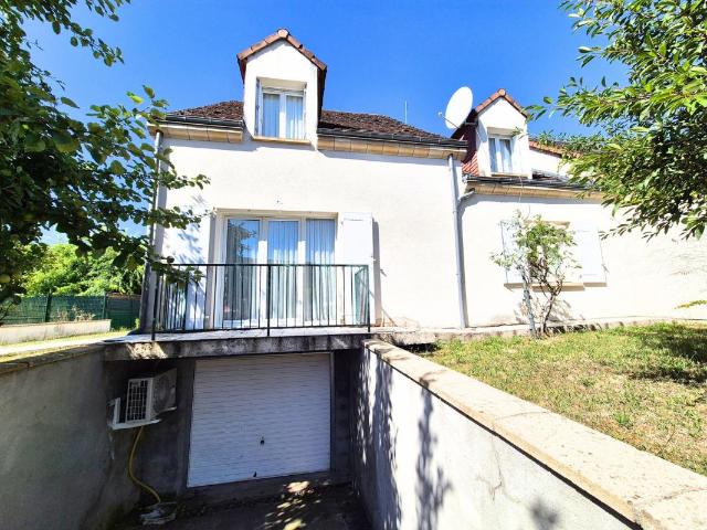 Grande maison familiale de 168 m² – 5 chambres et un bureau – Terrain de 766 m² – Sous sol avec garage – Mer 41500