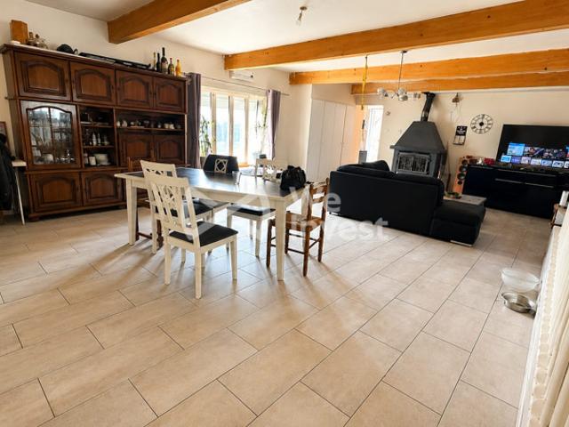 Grande Maison Familiale de 242 m² sur 1 471 m² de terrain –