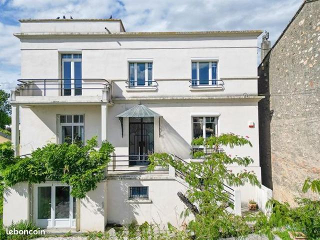 Grande maison familiale en centre ville Lavaur