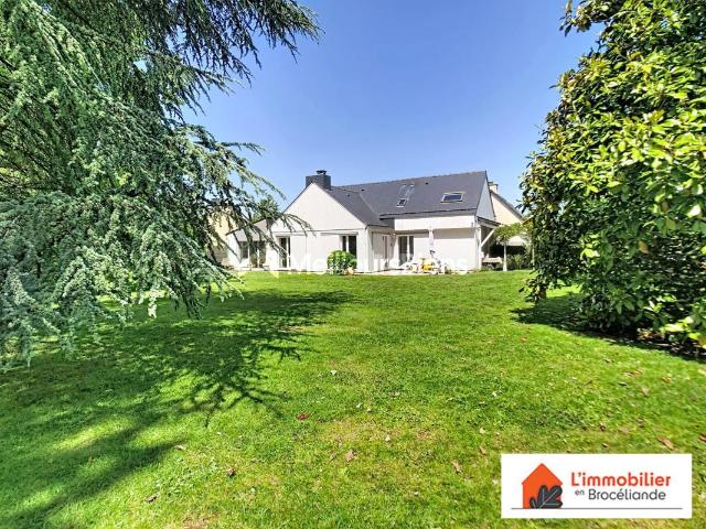 Grande maison familiale en ossature bois au cœur de Plélan le Grand