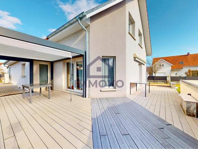 Grande Maison familiale F7 sur Mandeure