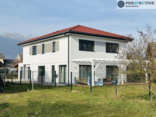 Grande maison familiale KUBUS de 246m2 sur terrain de 850m2