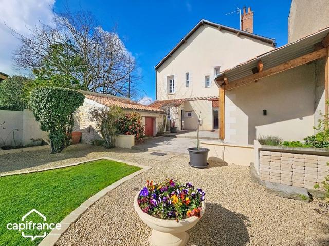 Maison 243 m² Excellent état – 6 chambres – jardin, terrasse, garage – Thouars centre 79100