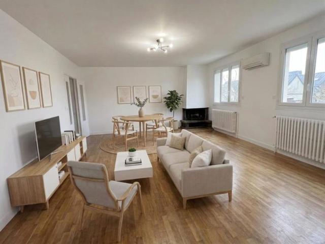 Grande maison familiale rénovée – 223 m² – 5 chambres – À 600 m de la gare Massy Palaiseau