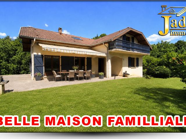 GRANDE MAISON FAMILIALE SECTEUR CALME